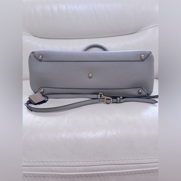 Authentic Burberry calf grain leather tote/crossbody bag - Picture 5 of 15